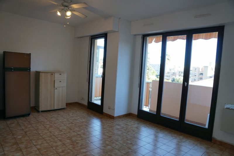 Petit F3 de 40 m2, Terrasse et Parking
