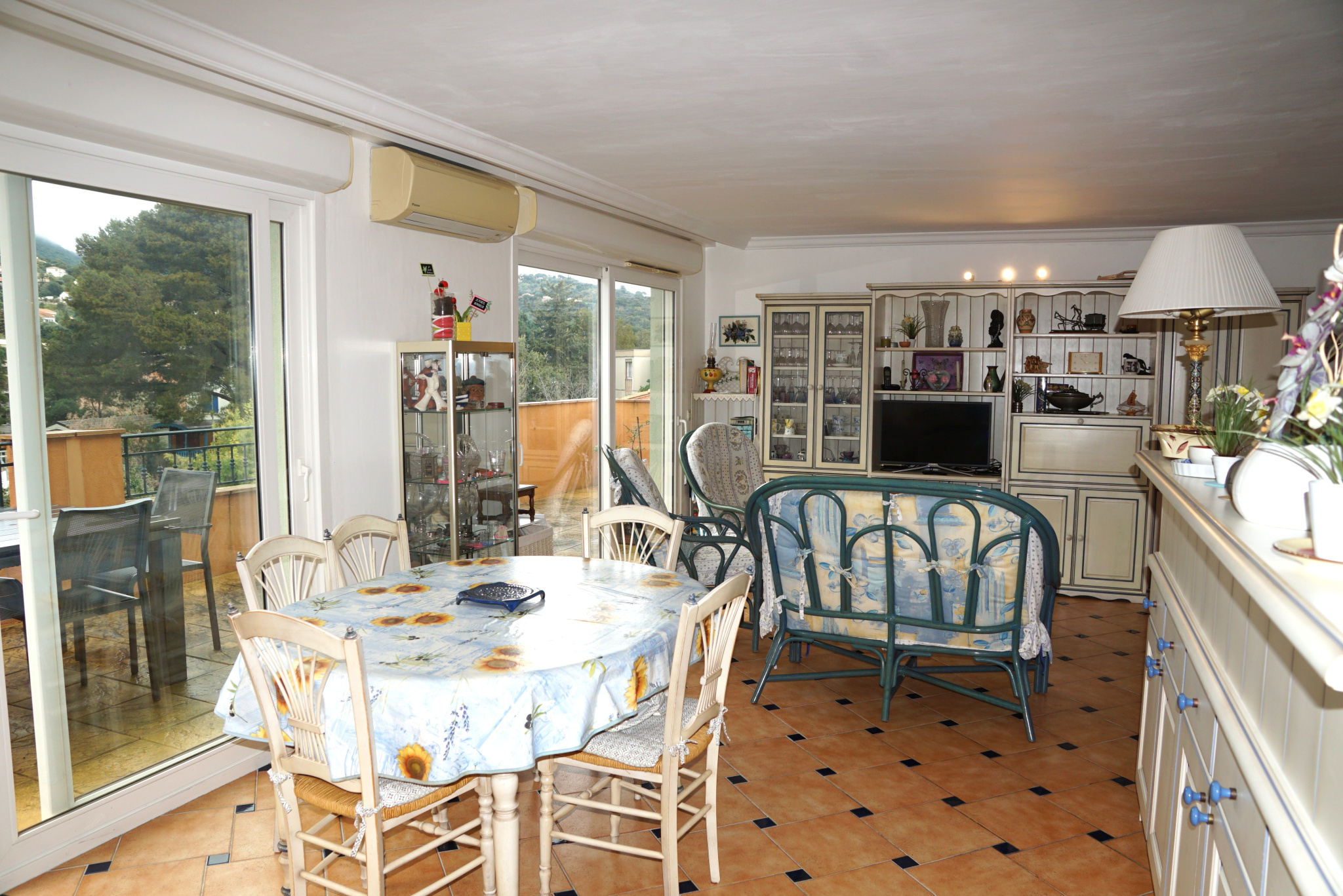 Appt F5 de 84 m2, terrasse 31 m2, Cave et Garage